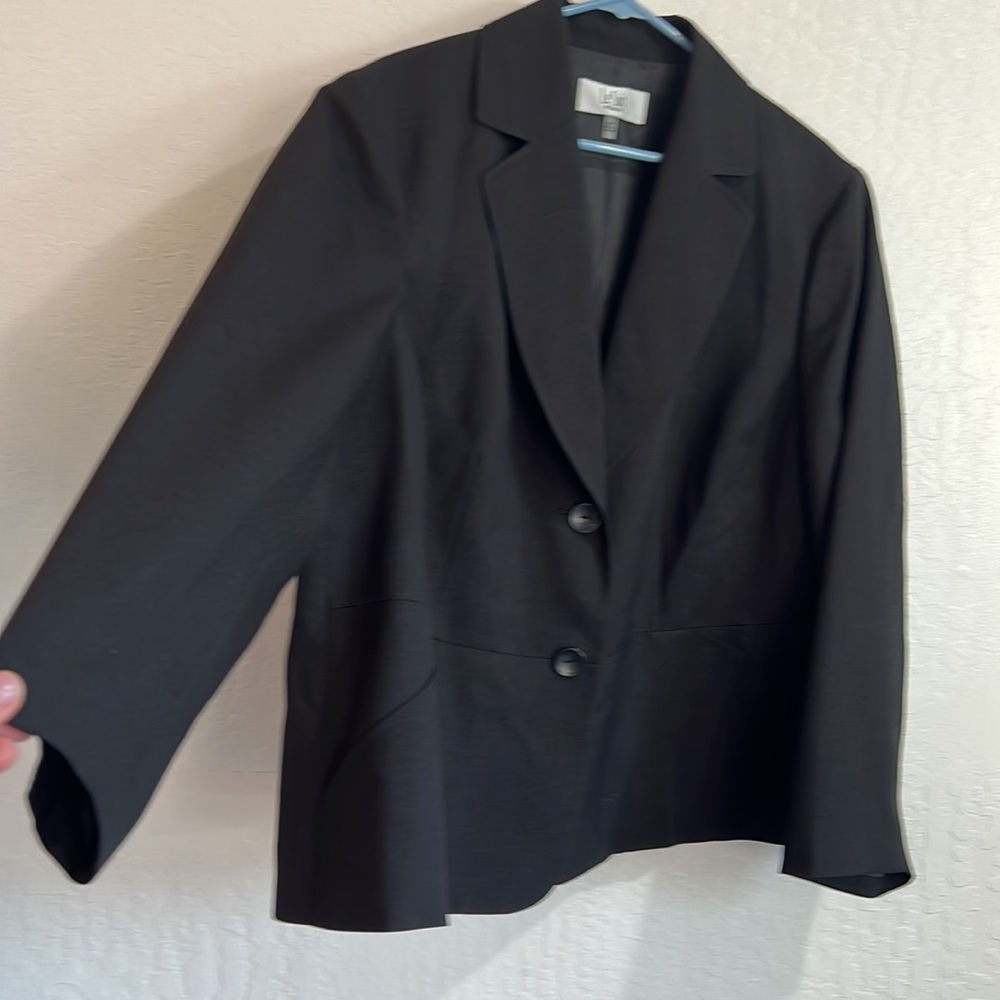 Classic Black Women's Blazer Jacket - Unbranded
